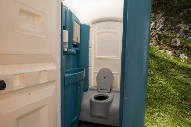 Best Construction site porta potty rental  in Linden, CA